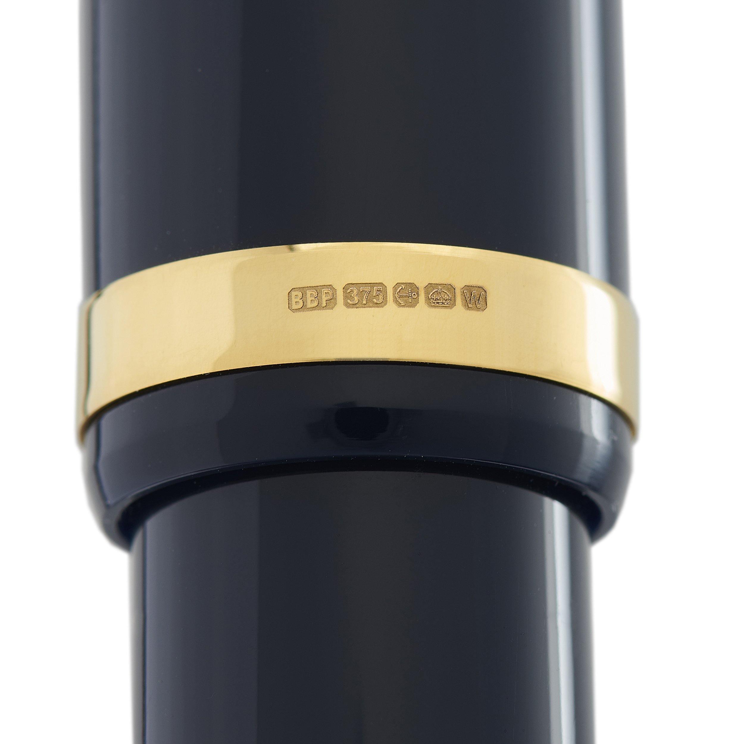 Close-up of the hallmarked gold cap band on the Ashmolean John Ruskin pen