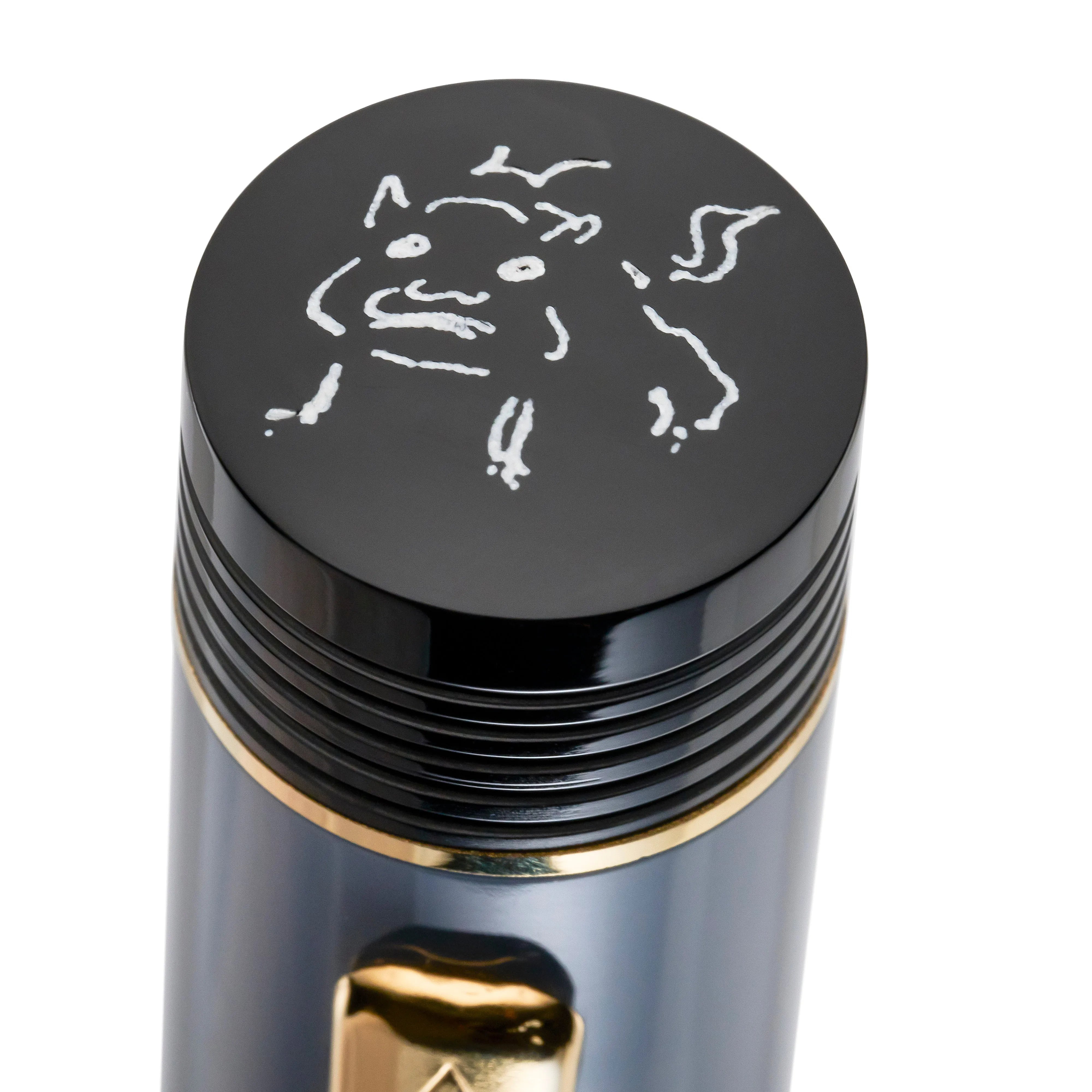 Cap-top pig sketch engraving on the Churchill Heritage pen