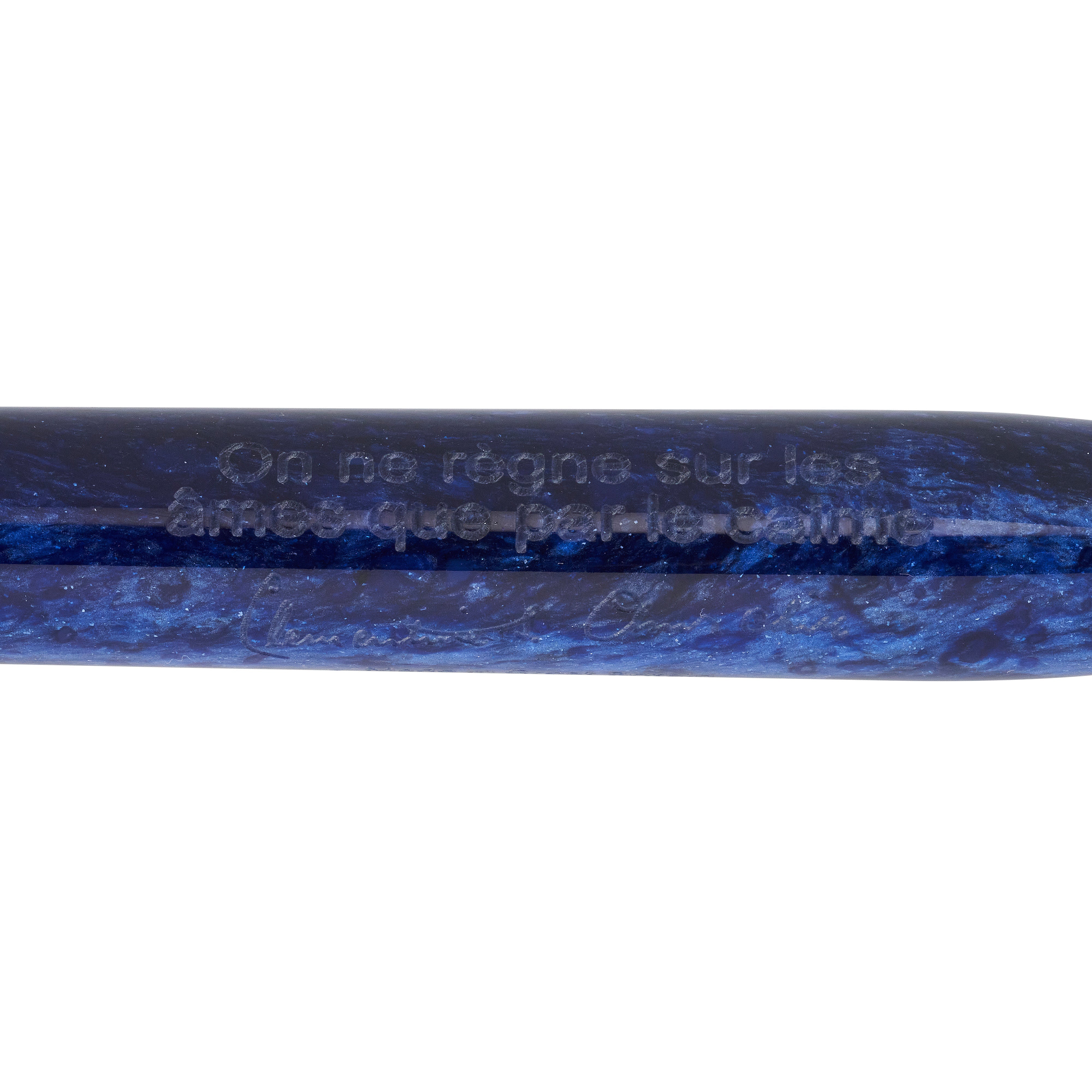 French inscription engraved on the barrel of the Lady Churchill Blue Stardust
